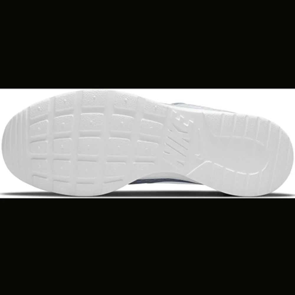 Nike Tanjun Women's Running Shoes - Picture 11 of 14